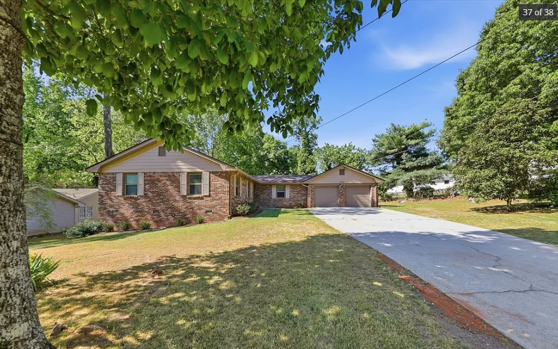 5569 Shadow Rock Dr